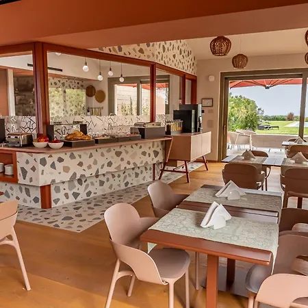 Rural Relax 4* Suni